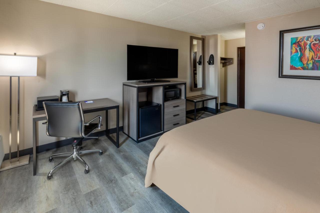 Hotel Baymont By Wyndham Laredo Exteriér fotografie