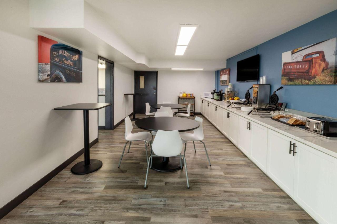 Hotel Baymont By Wyndham Laredo Exteriér fotografie