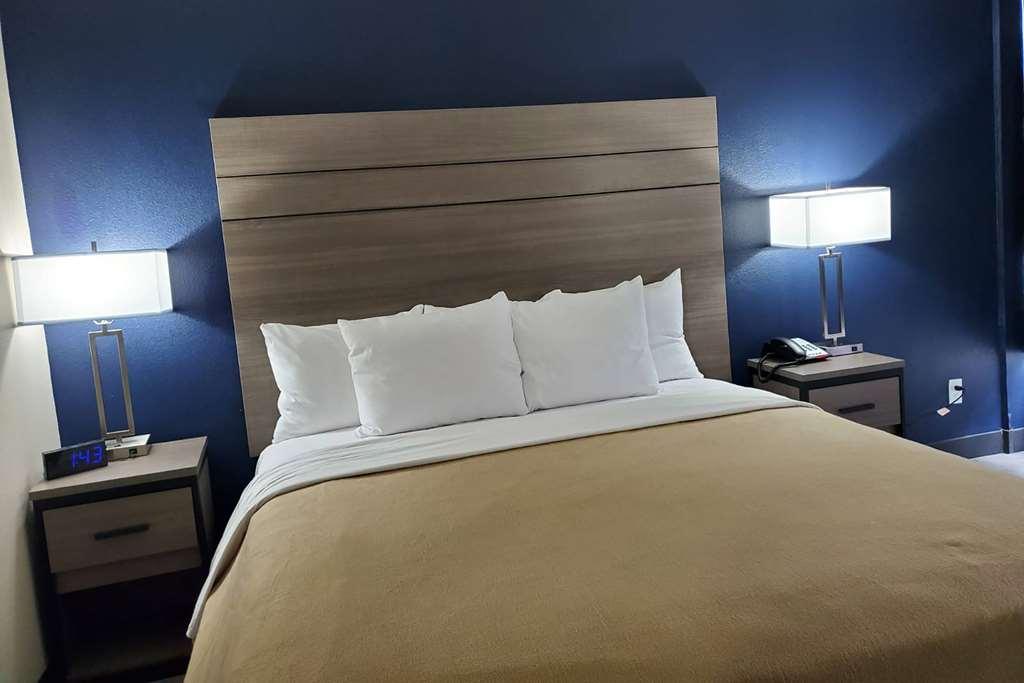Hotel Baymont By Wyndham Laredo Pokoj fotografie